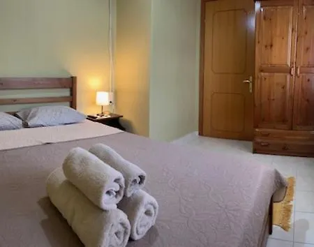 Anna's House شقة Síndos