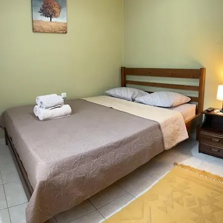 Anna's House Síndos